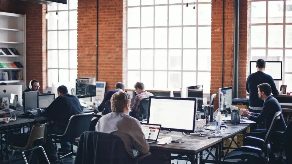 Как выбрать веб-студию в Острове по кейсам